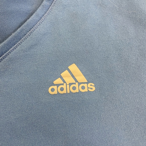 Adidas Clima 365 Performance Essentials. Size Medium. Blue - Picture 3 of 8